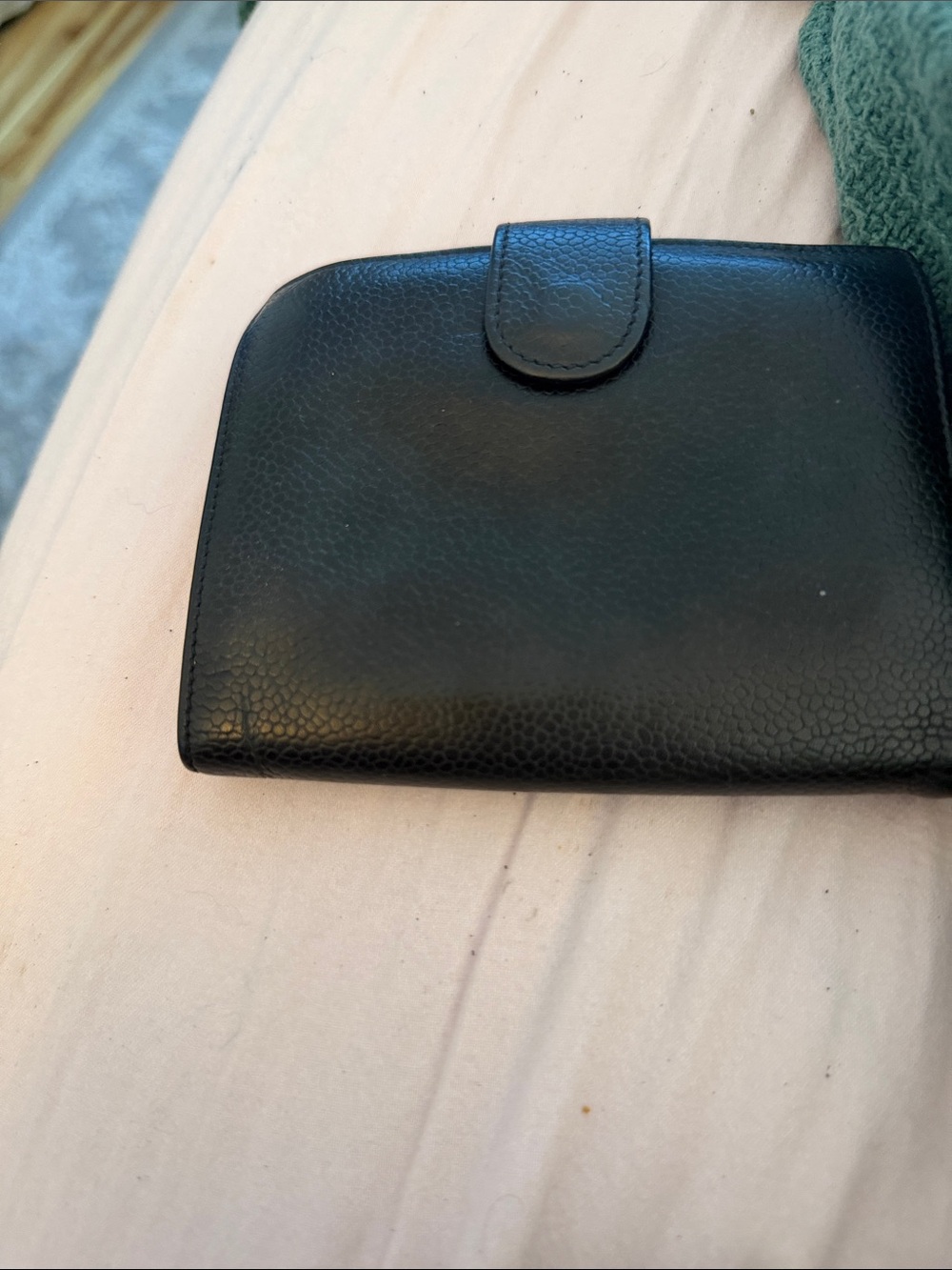 chanel women’s wallet - Picture 2 of 6